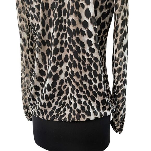 Moda International Animal Print Surplice Top Sz M - Picture 9 of 14